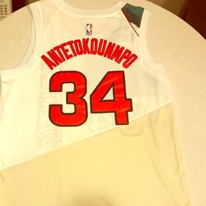 Giannis Antetokounmpo Men’s L  Bucks Jersey
